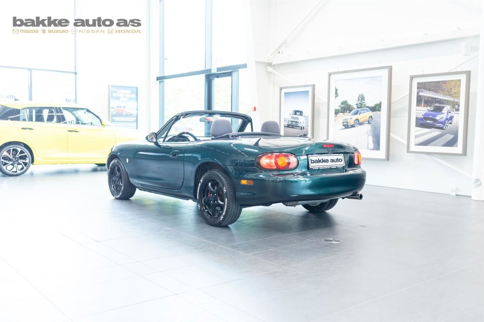 Mazda MX-5 1,6  2d