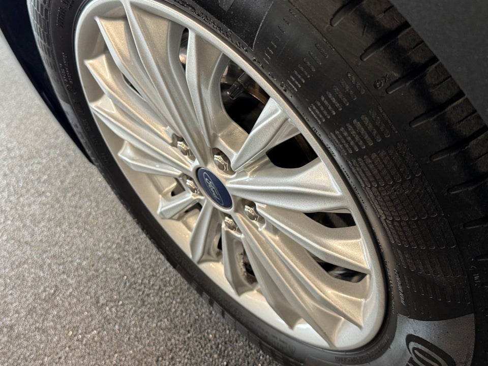 Ford Focus 1,0 EcoBoost Titanium stc. 5d