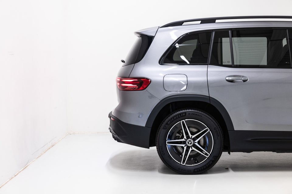 Mercedes EQB250+ AMG Advance Plus 5d