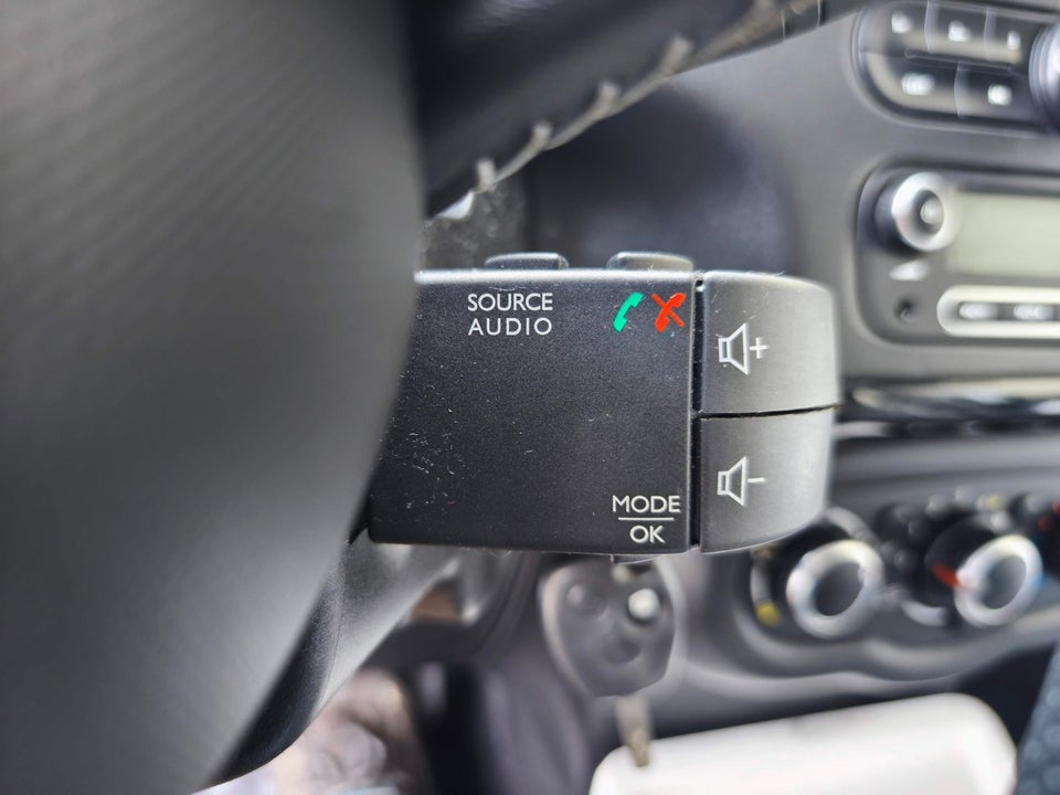 Renault Twingo 1,0 SCe 70 Expression 5d