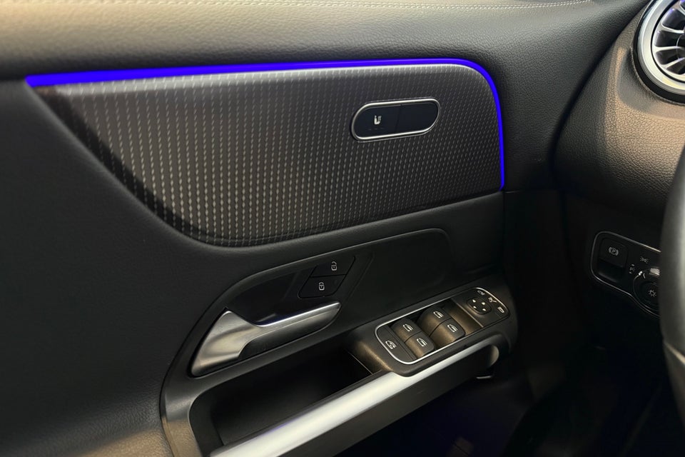 Mercedes EQA300 Progressive 4Matic 5d