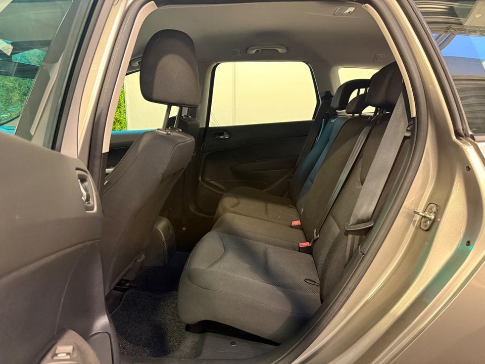 Peugeot 308 1,6 VTi 120 Access stc. 5d