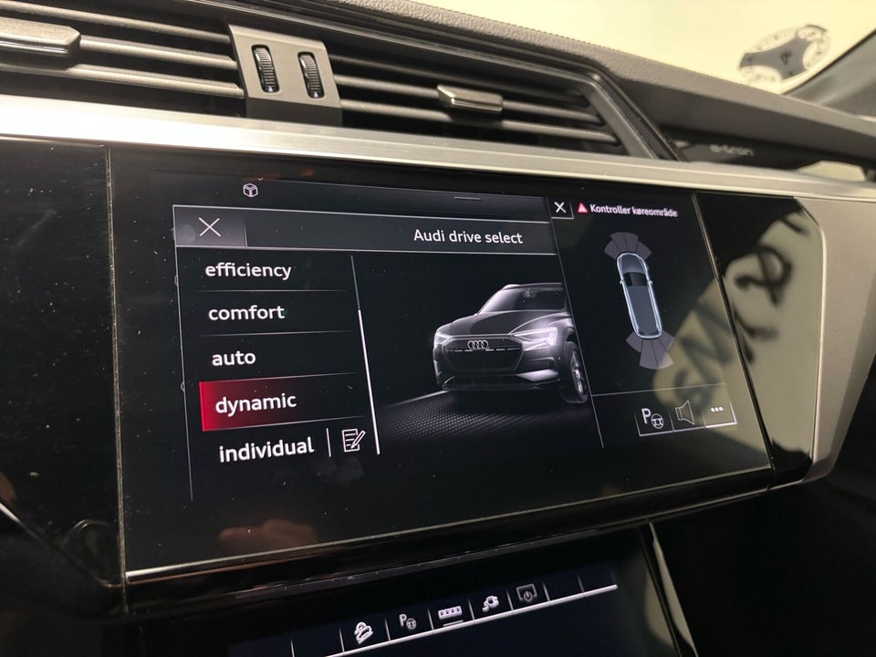 Audi e-tron 55 quattro 5d