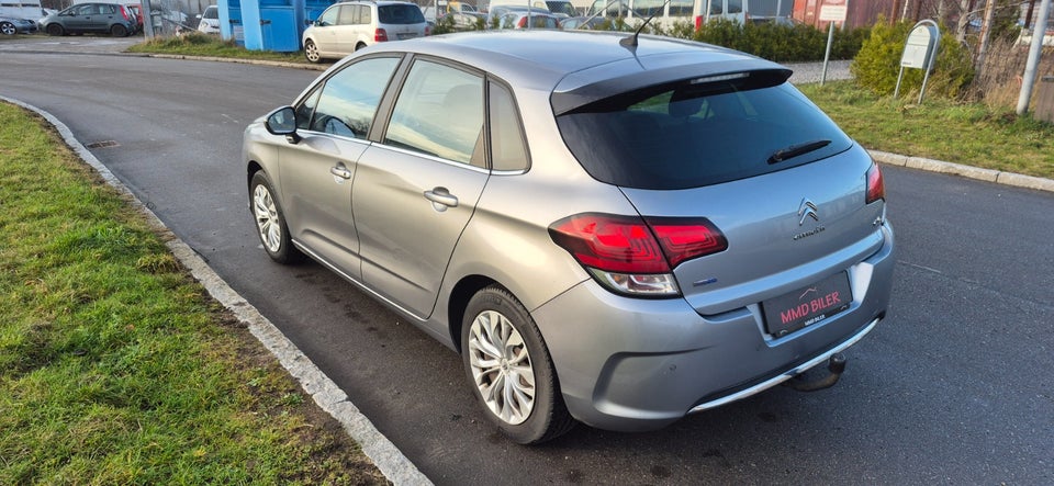 Citroën C4 1,6 BlueHDi 100 Feel Complet 5d
