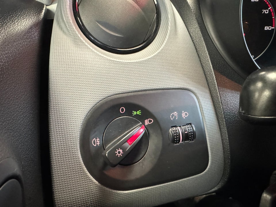 Seat Ibiza 1,2 12V 70 Reference SC 3d