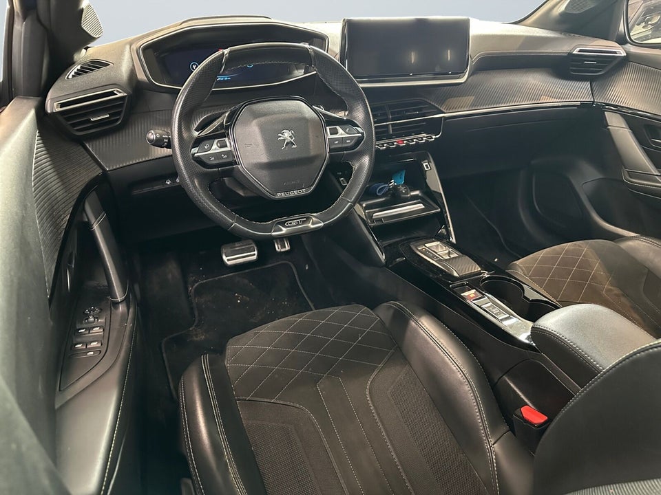 Peugeot e-208 50 GT Pack 5d