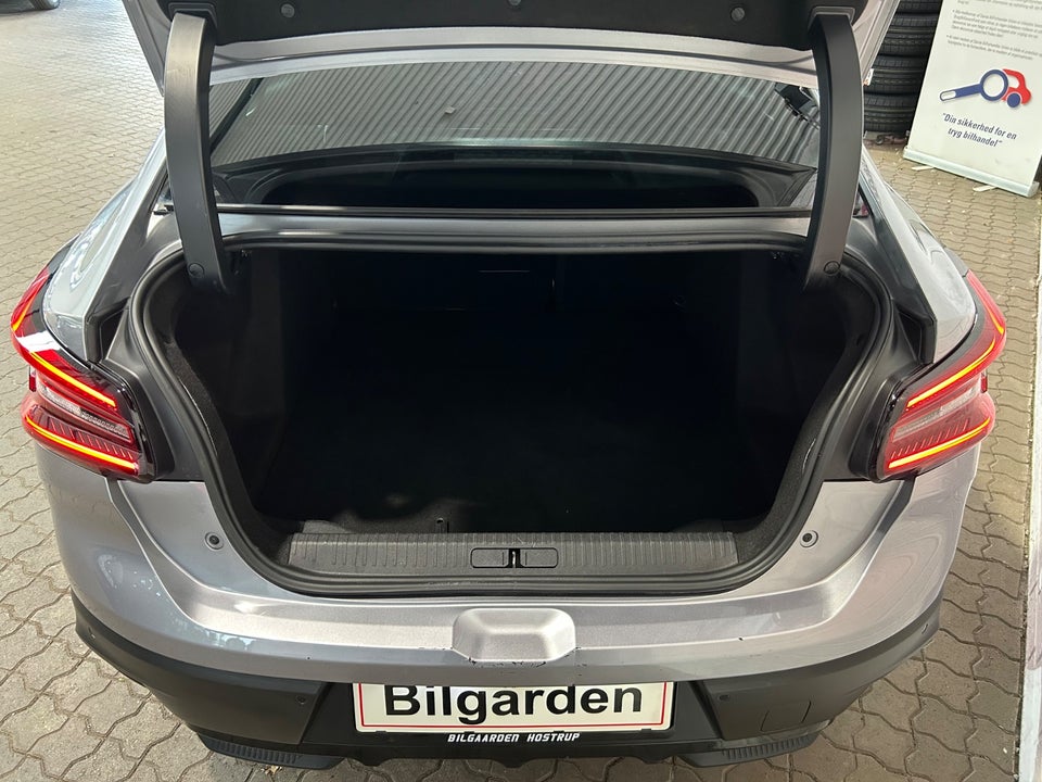 Citroën ë-C4 X 50 Shine 4d