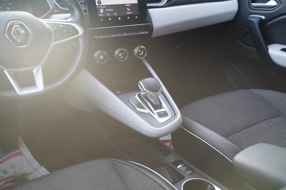 Renault Captur 1,6 E-Tech Intens 5d