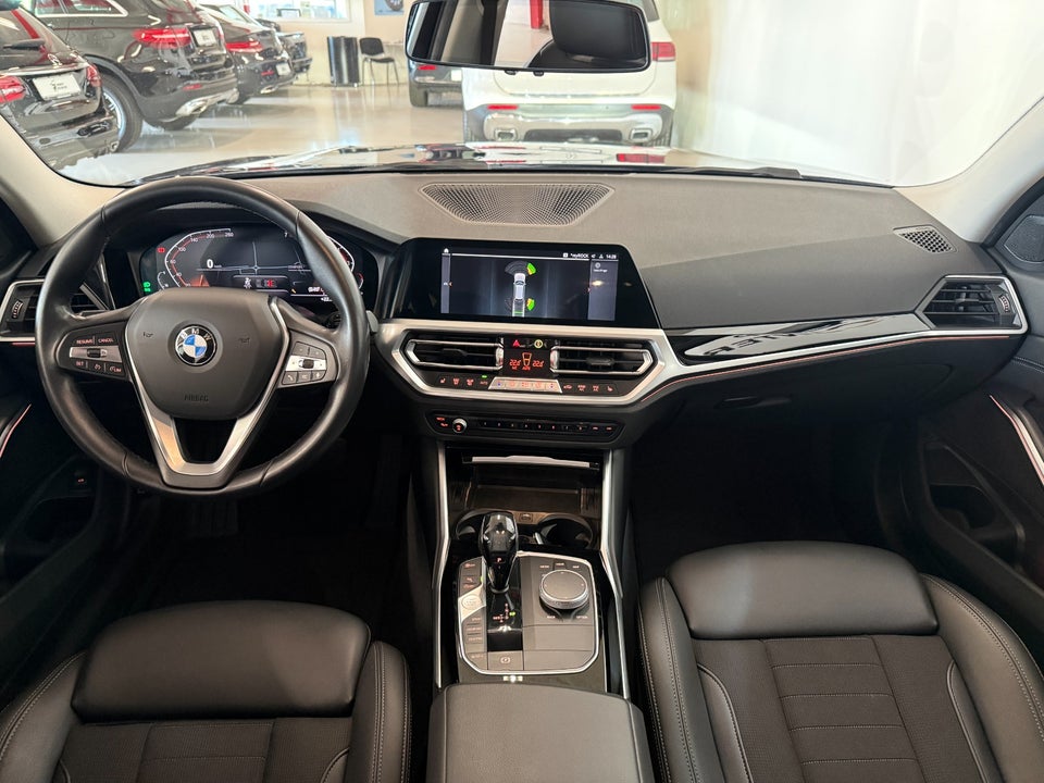BMW 320i 2,0 Touring Sport Line aut. 5d