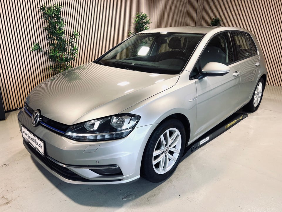 VW Golf VII 1,5 TSi 130 Comfortline Connect DSG 5d