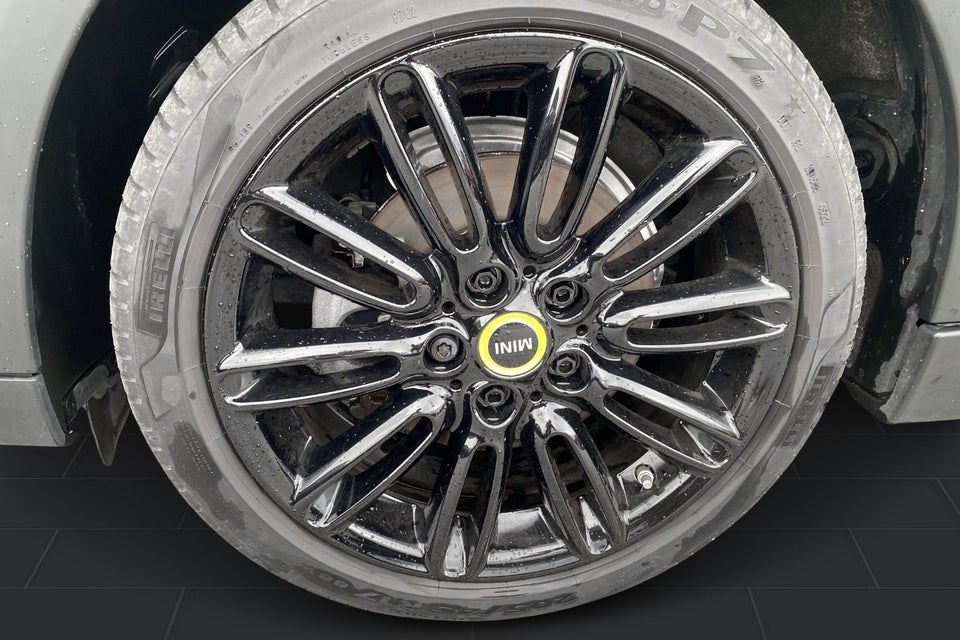 MINI Cooper SE Classic 3d