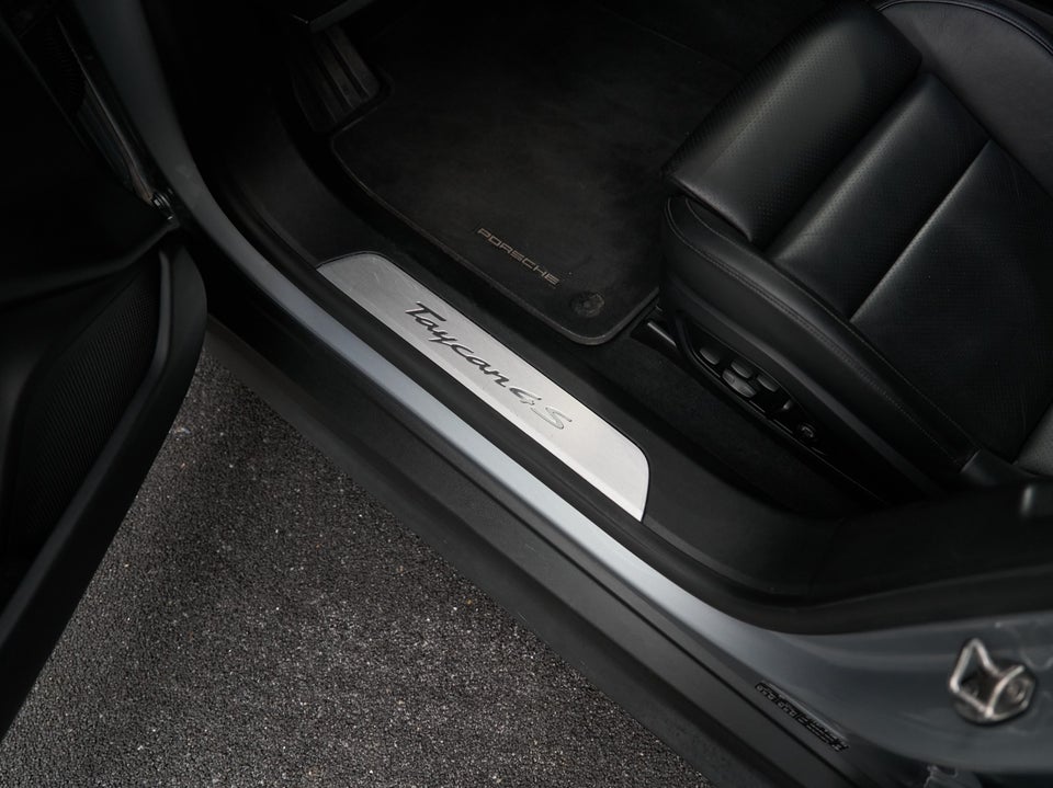 Porsche Taycan 4S 4d