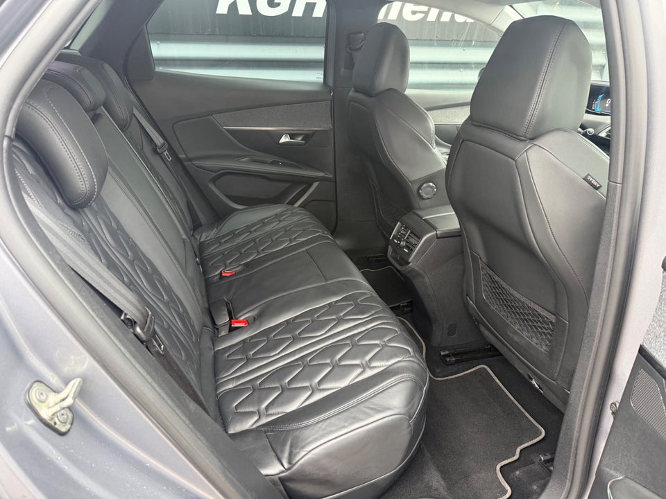 Peugeot 3008 1,6 Hybrid Allure Pack EAT8 5d