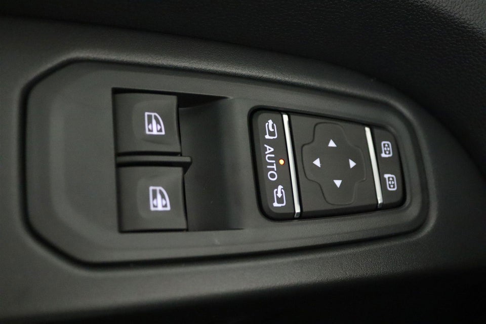 Renault Trafic 2,0 dCi 130 L2H1 Tekno