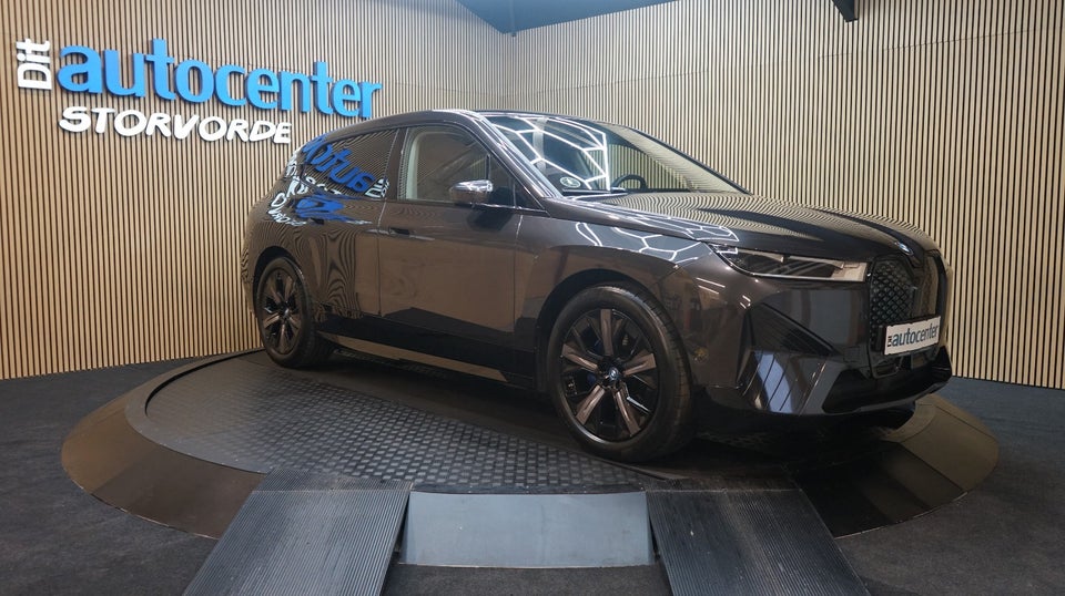 BMW iX xDrive40 Sport 5d
