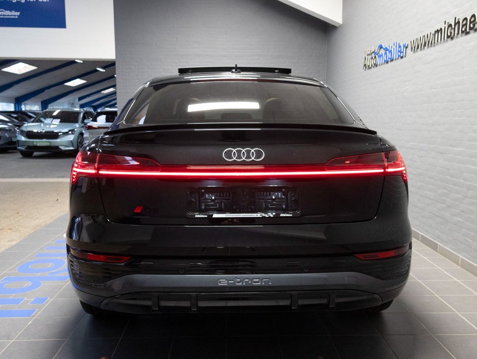 Audi Q8 e-tron 55 S-line Sportback quattro 5d