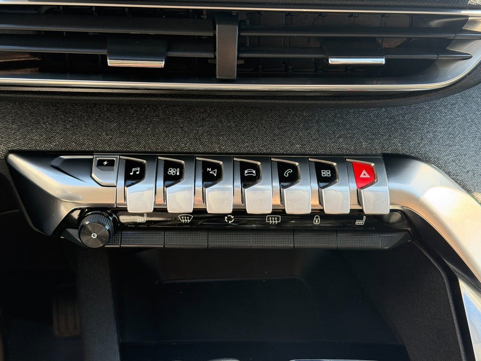 Peugeot 3008 1,6 Hybrid Allure EAT8 5d
