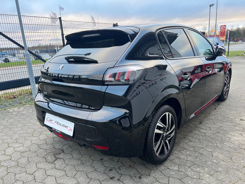 Peugeot 208 1,2 PureTech 100 Allure 5d