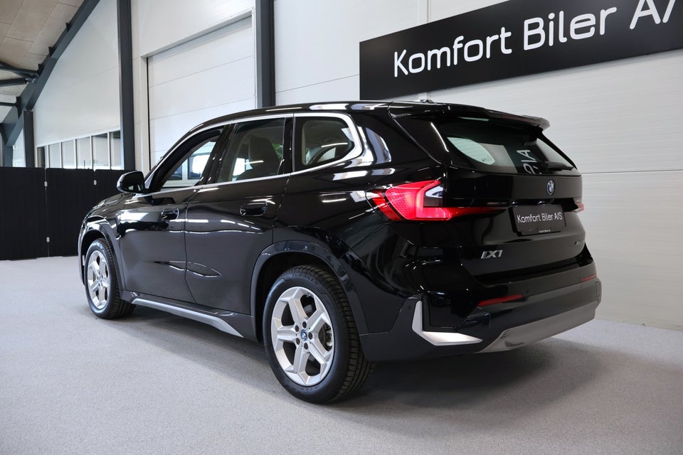 BMW iX1 eDrive20 X-Line 5d
