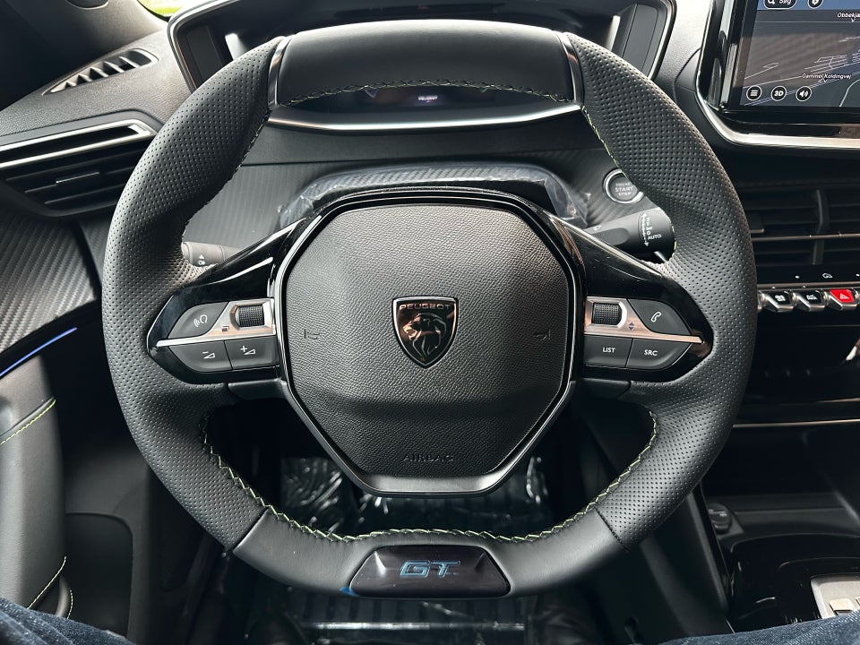 Peugeot e-2008 54 GT 5d