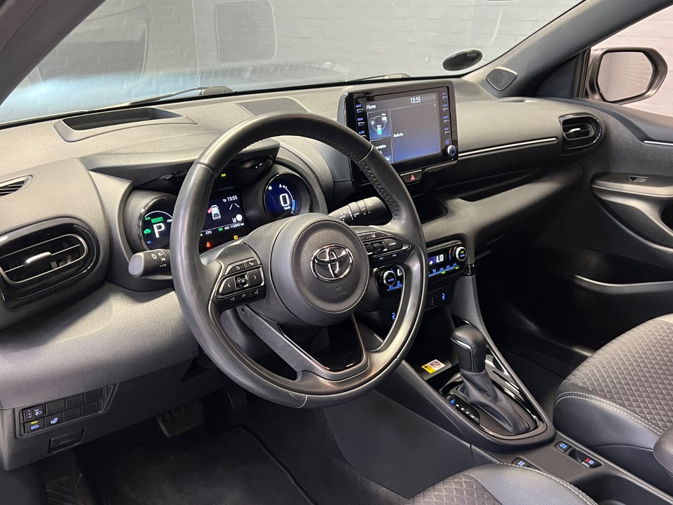 Toyota Yaris 1,5 Hybrid H3 Style e-CVT 5d