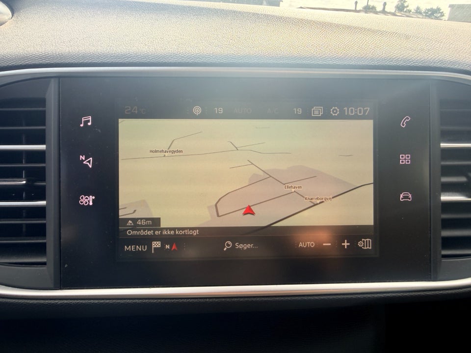 Peugeot 308 1,6 BlueHDi 120 Allure+ Sky 5d