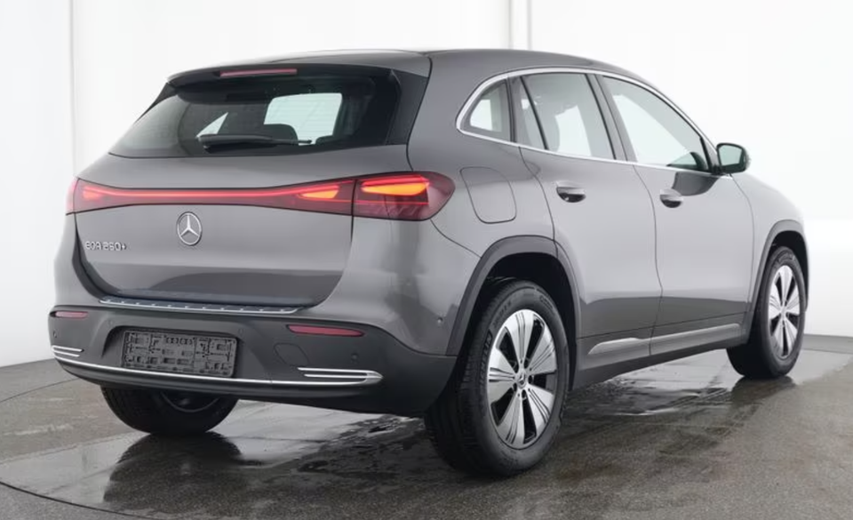 Mercedes EQA250+ Progressive Advance 5d