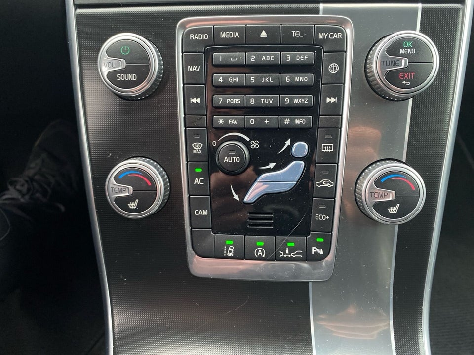 Volvo V60 2,0 T4 190 R-Design aut. 5d