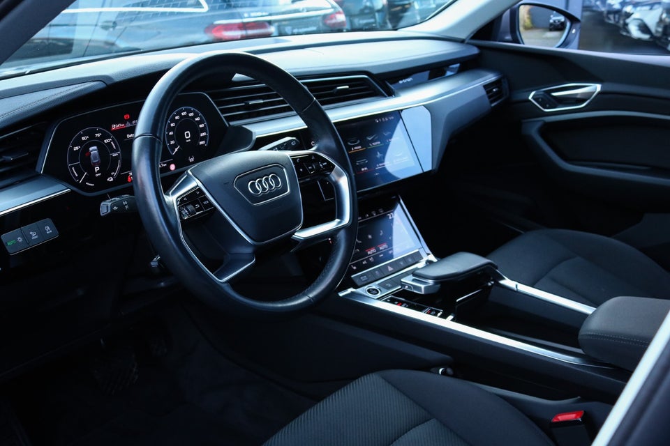 Audi e-tron 55 Advanced quattro 5d