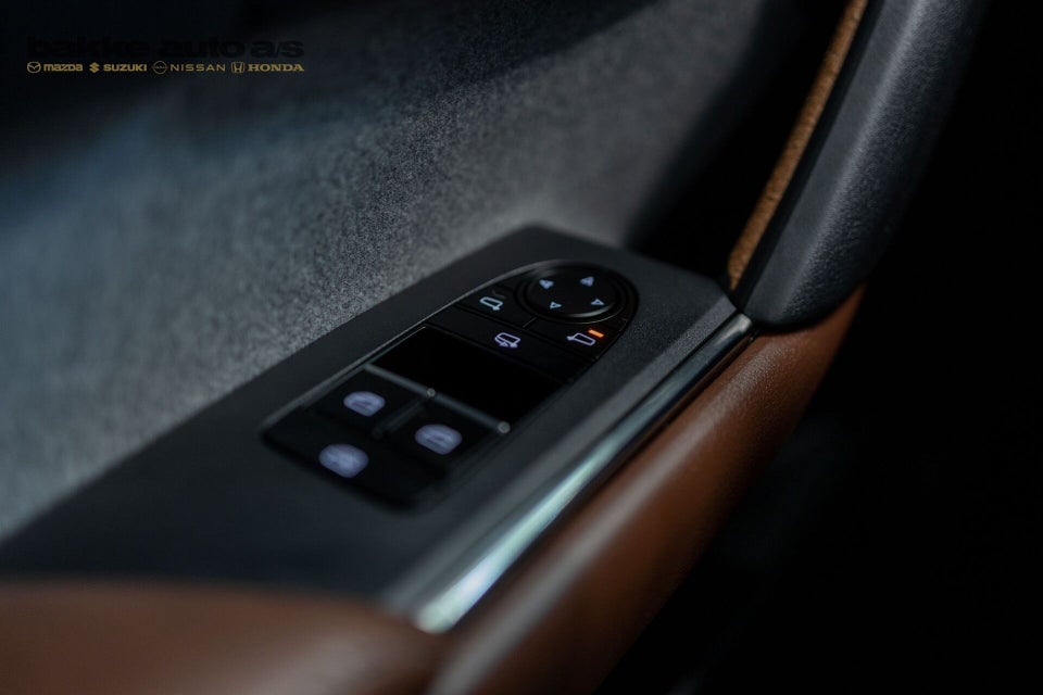 Mazda MX-30 e-SkyActiv Cosmo 5d