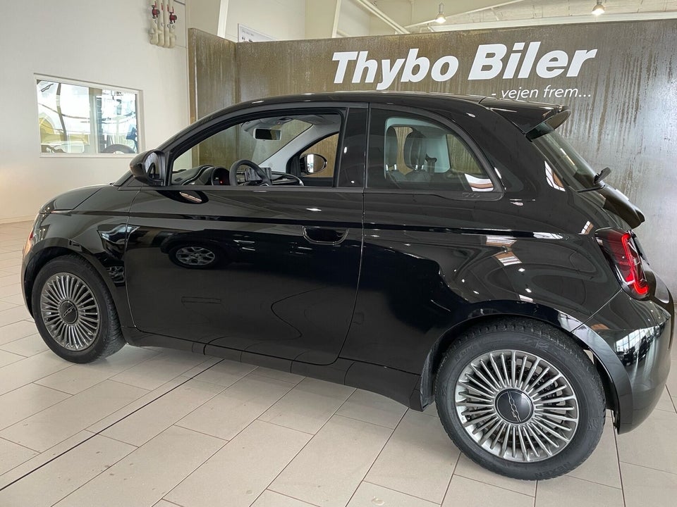 Fiat 500e 42 Icon 3d