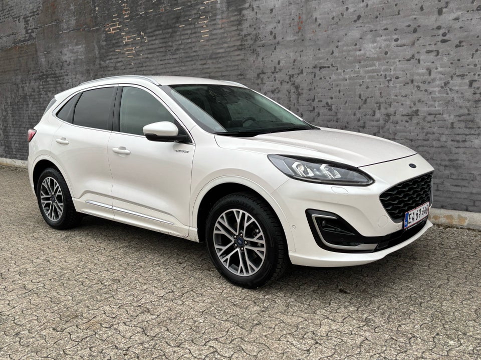 Ford Kuga 2,5 PHEV Vignale CVT 5d