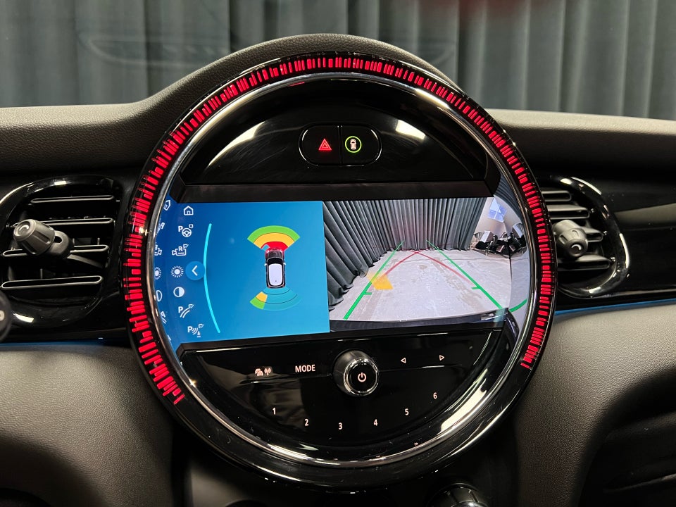 MINI Cooper SE Classic Trim 3d