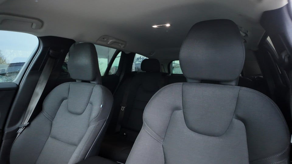 Volvo V60 2,0 D4 190 Momentum aut. 5d