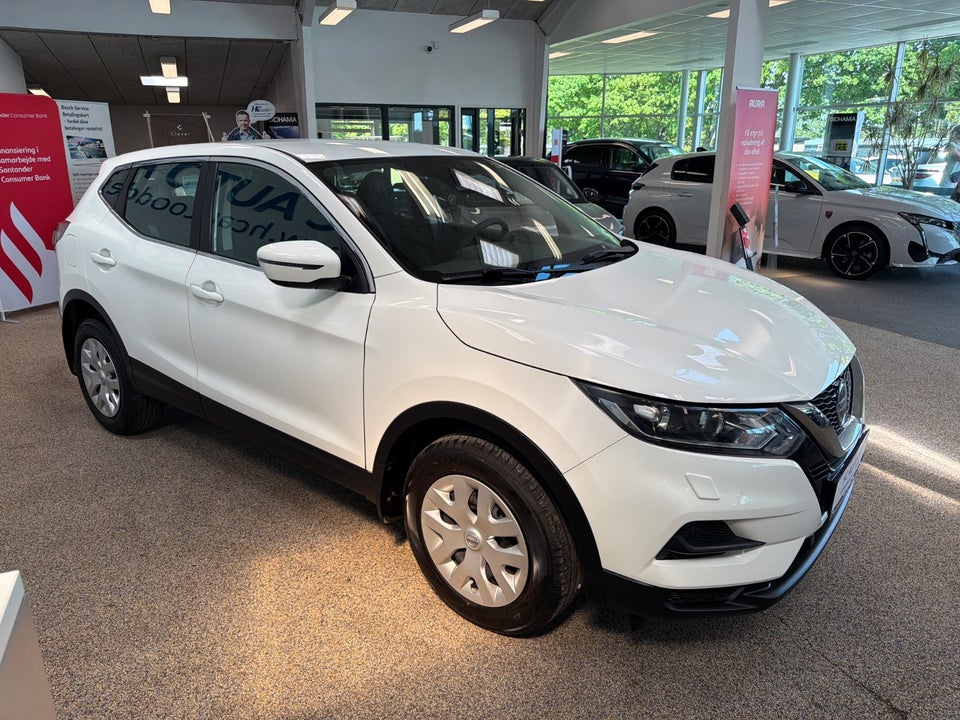 Nissan Qashqai 1,3 Dig-T 140 Visia 5d