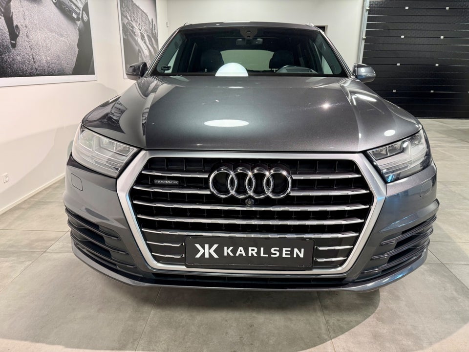 Audi Q7 3,0 TDi 272 S-line quattro Tiptr. 5d