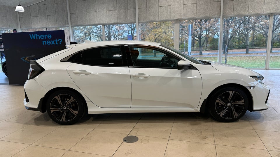 Honda Civic 1,0 VTEC Turbo Elegance CVT 5d