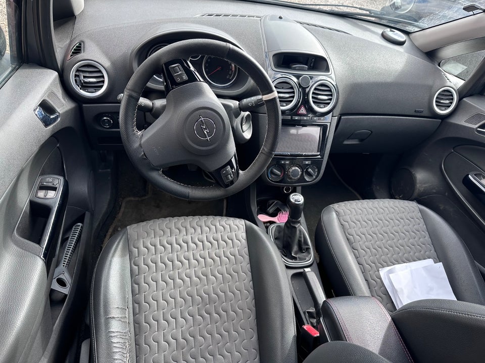 Opel Corsa 1,3 CDTi 95 Cosmo eco 5d