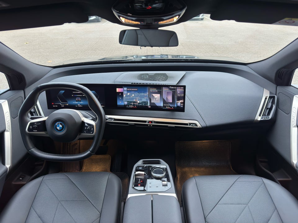 BMW iX xDrive40 5d