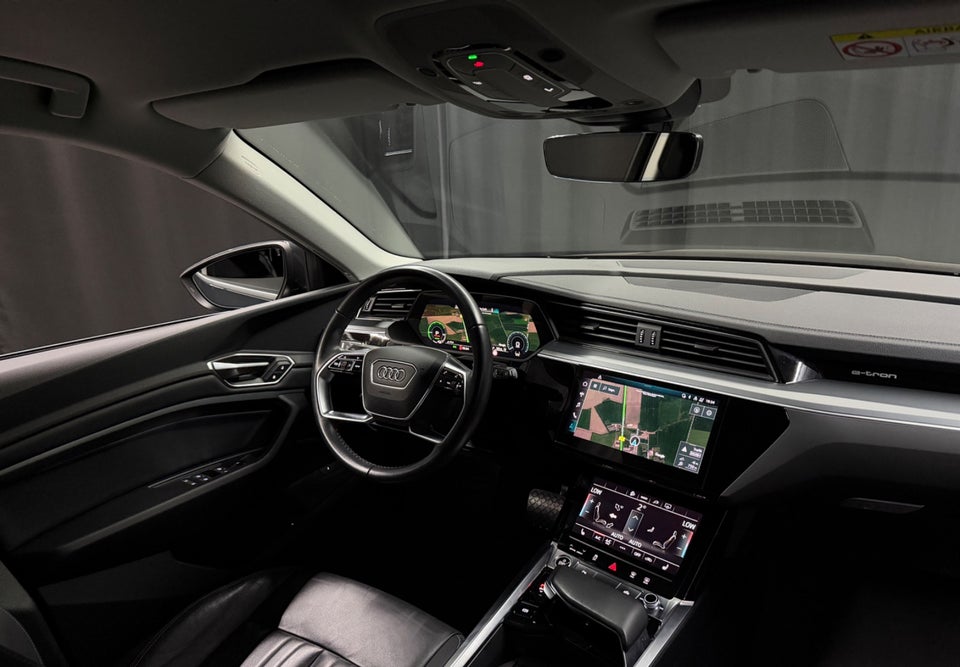 Audi Q8 e-tron 55 Advanced quattro 5d