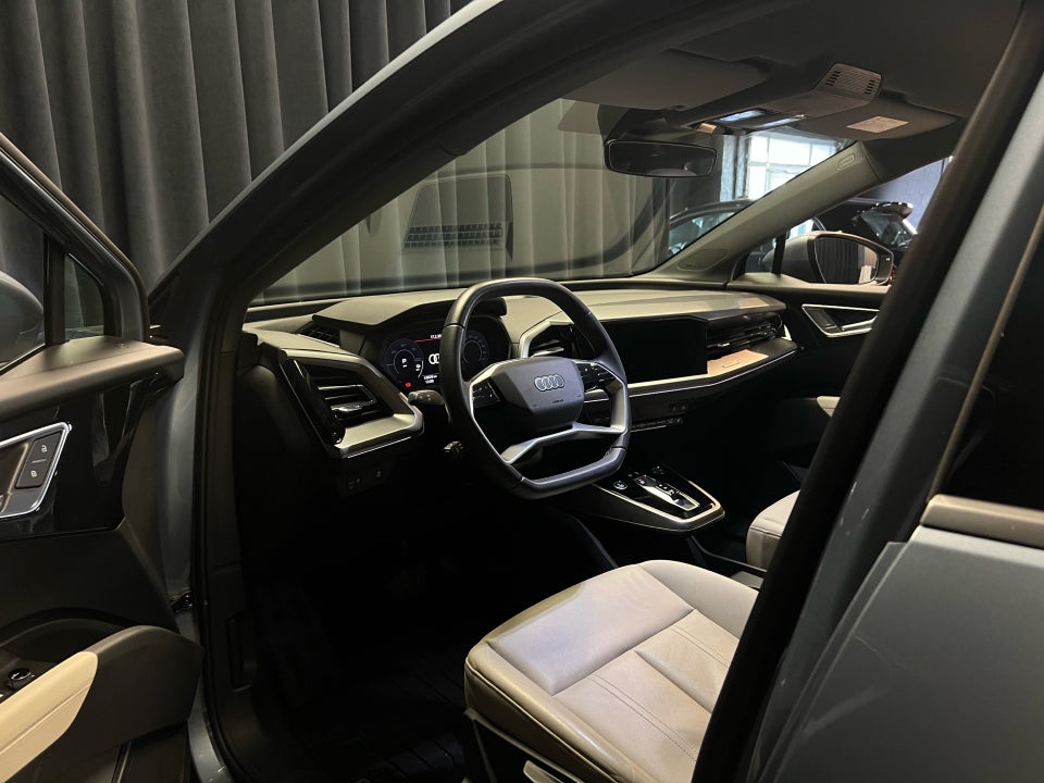 Audi Q4 e-tron 40  5d
