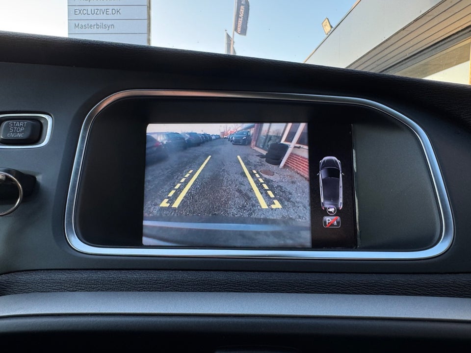 Volvo V40 1,6 D2 115 Momentum aut. 5d