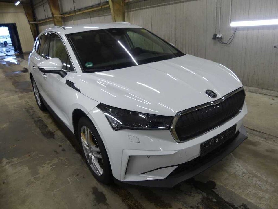Skoda Enyaq 80 iV Plus Loft 5d