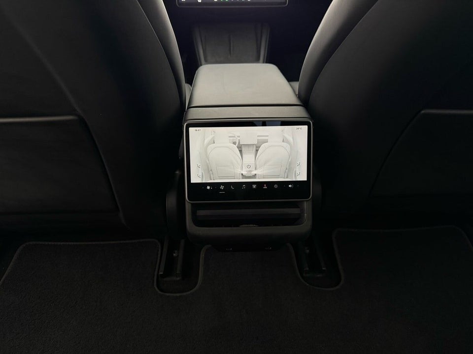 Tesla Model 3 RWD 4d