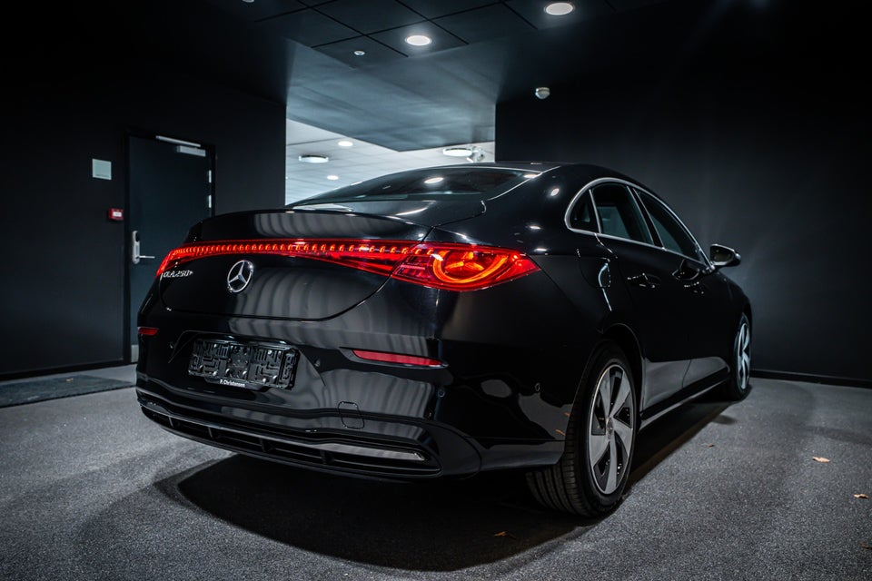 Mercedes CLA250+ electric Progressive Advance Plus 4d