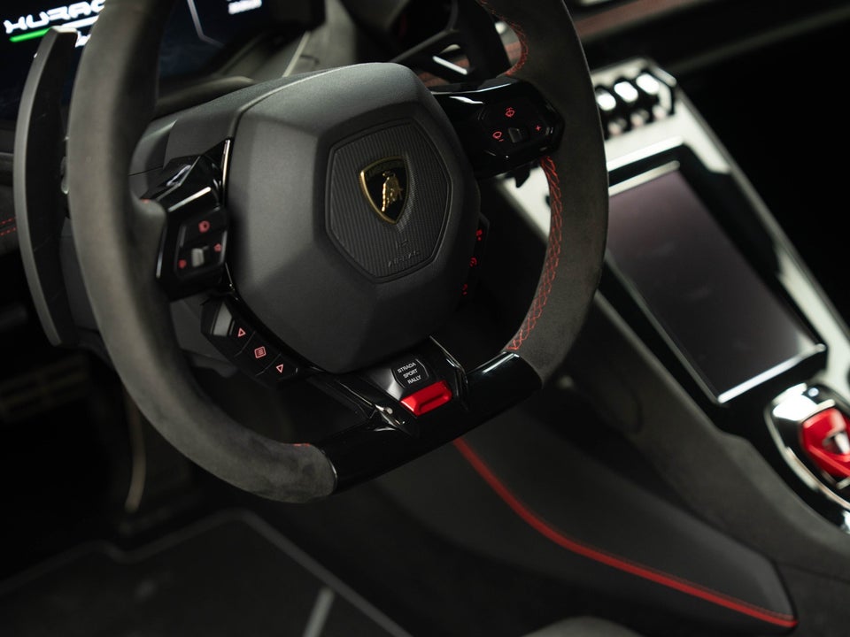 Lamborghini Huracan 5,2 Sterrato 2d