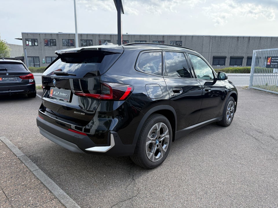 BMW iX1 eDrive20 X-Line 5d