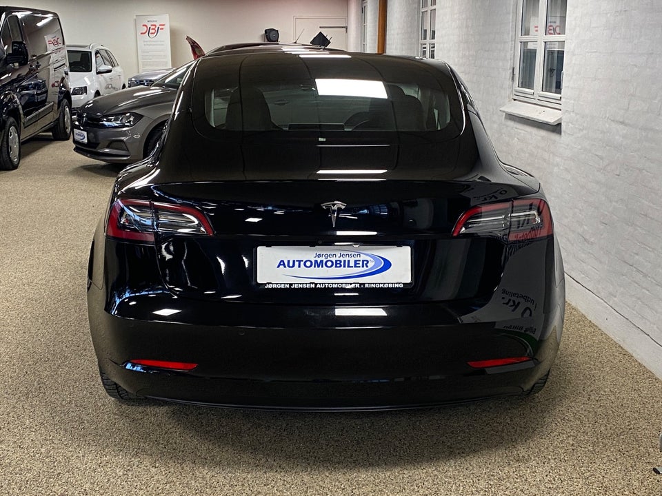 Tesla Model 3 RWD 4d