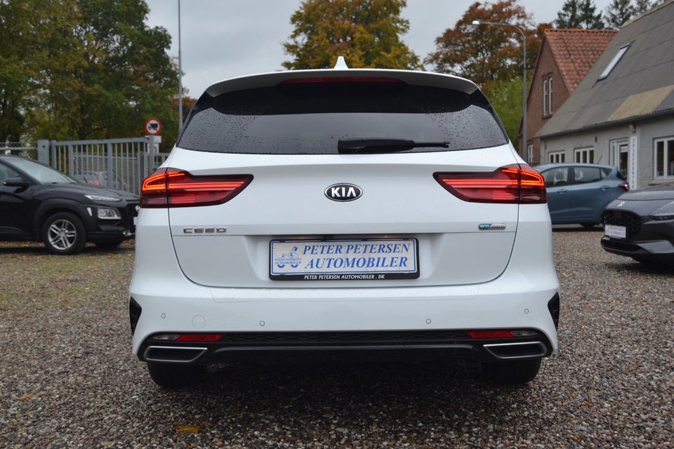 Kia Ceed 1,6 PHEV Upgrade Intro SW DCT 5d