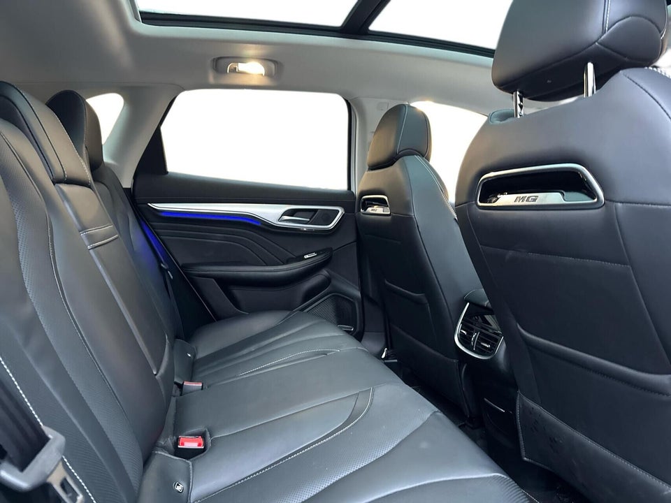 MG Marvel R Luxury 5d